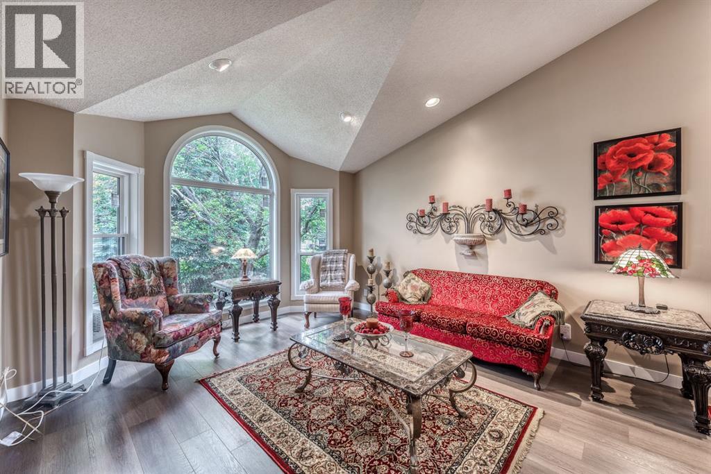 Single Family House for Sale in  Shannon Hill SW Shawnessy Calgary 