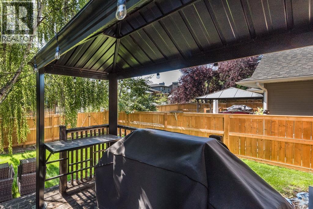 Single Family House for Sale in  Shannon Hill SW Shawnessy Calgary 