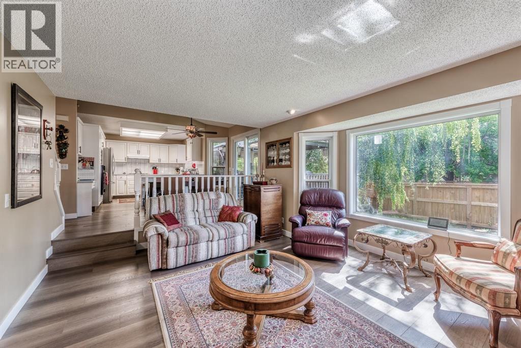 Single Family House for Sale in  Shannon Hill SW Shawnessy Calgary 