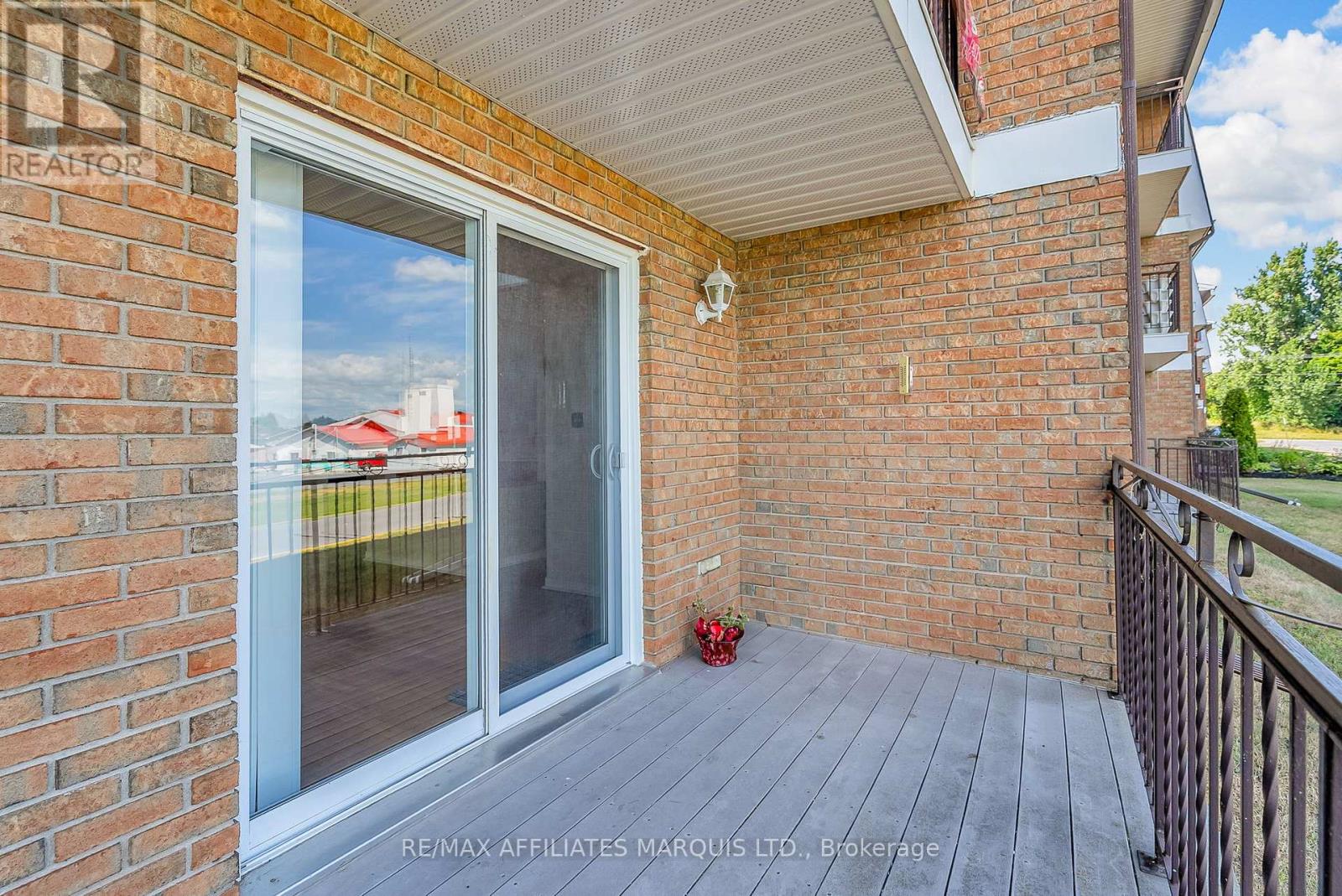 Photo 25 of 109 220 Kenyon Street W, North Glengarry ON