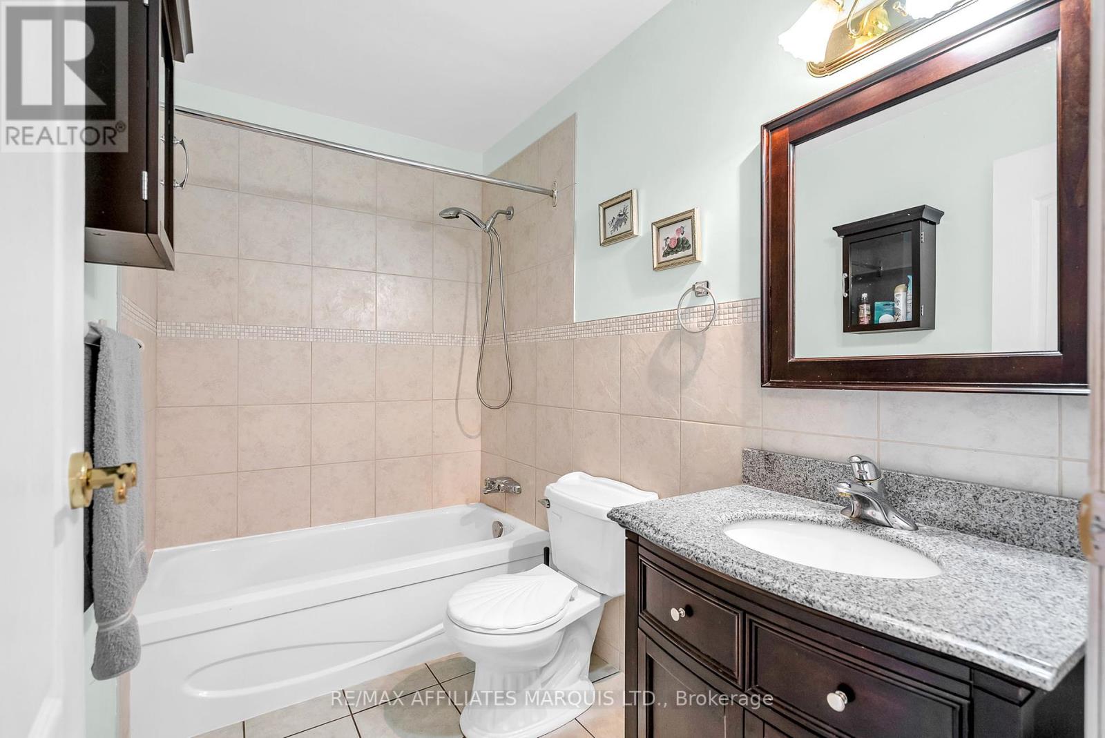 Photo 20 of 109 220 Kenyon Street W, North Glengarry ON