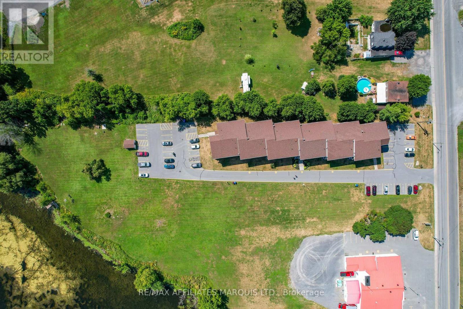 Photo 32 of 109 220 Kenyon Street W, North Glengarry ON