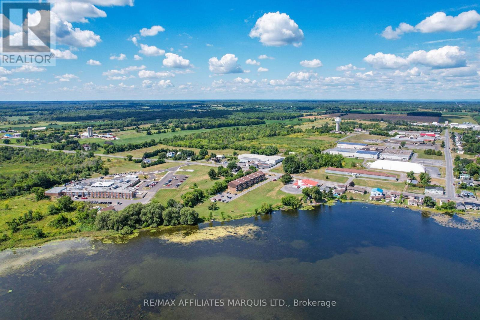 Photo 34 of 109 220 Kenyon Street W, North Glengarry ON