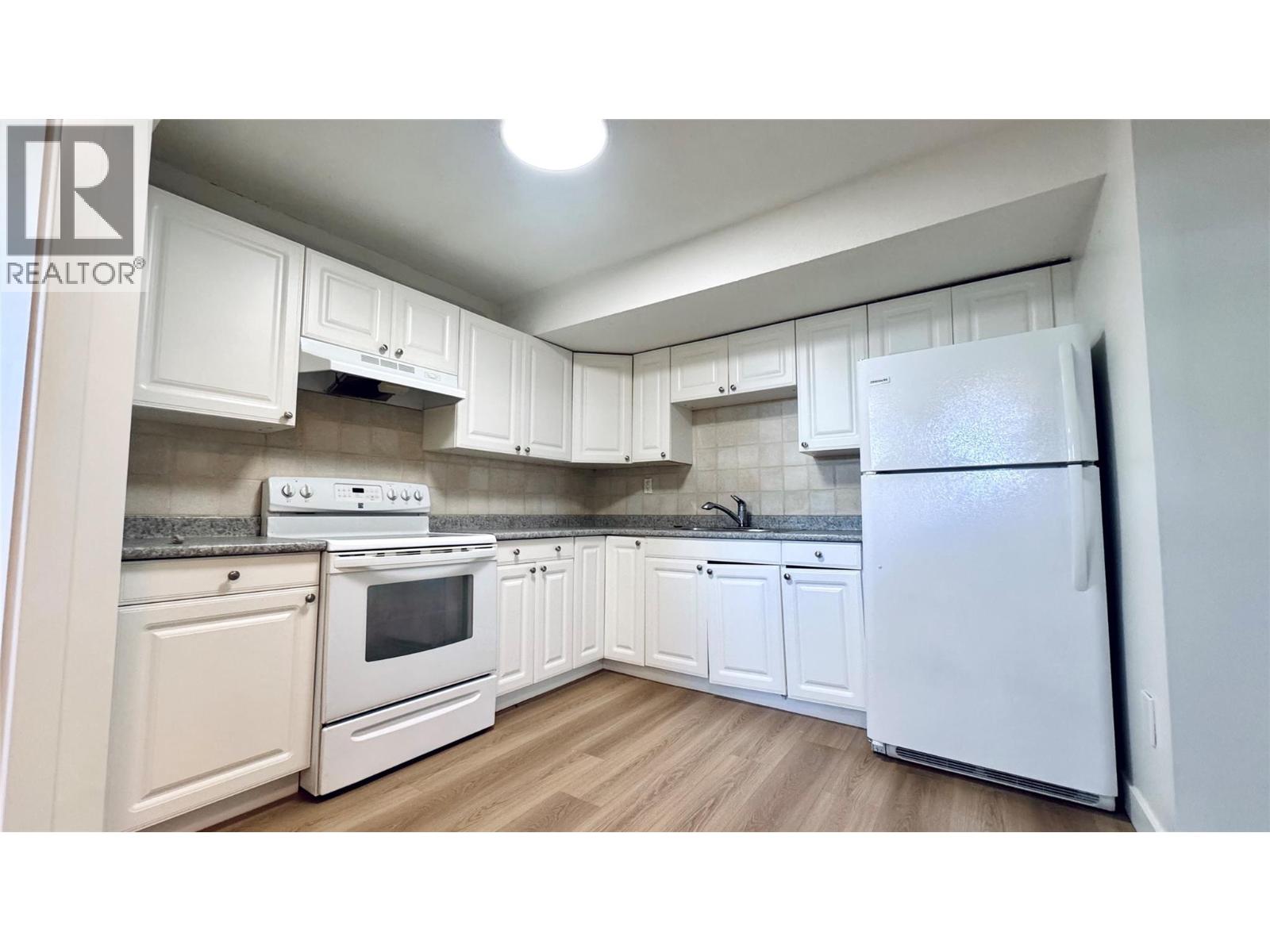 Photo 29 of 731 Cumberland Avenue, Kamloops BC