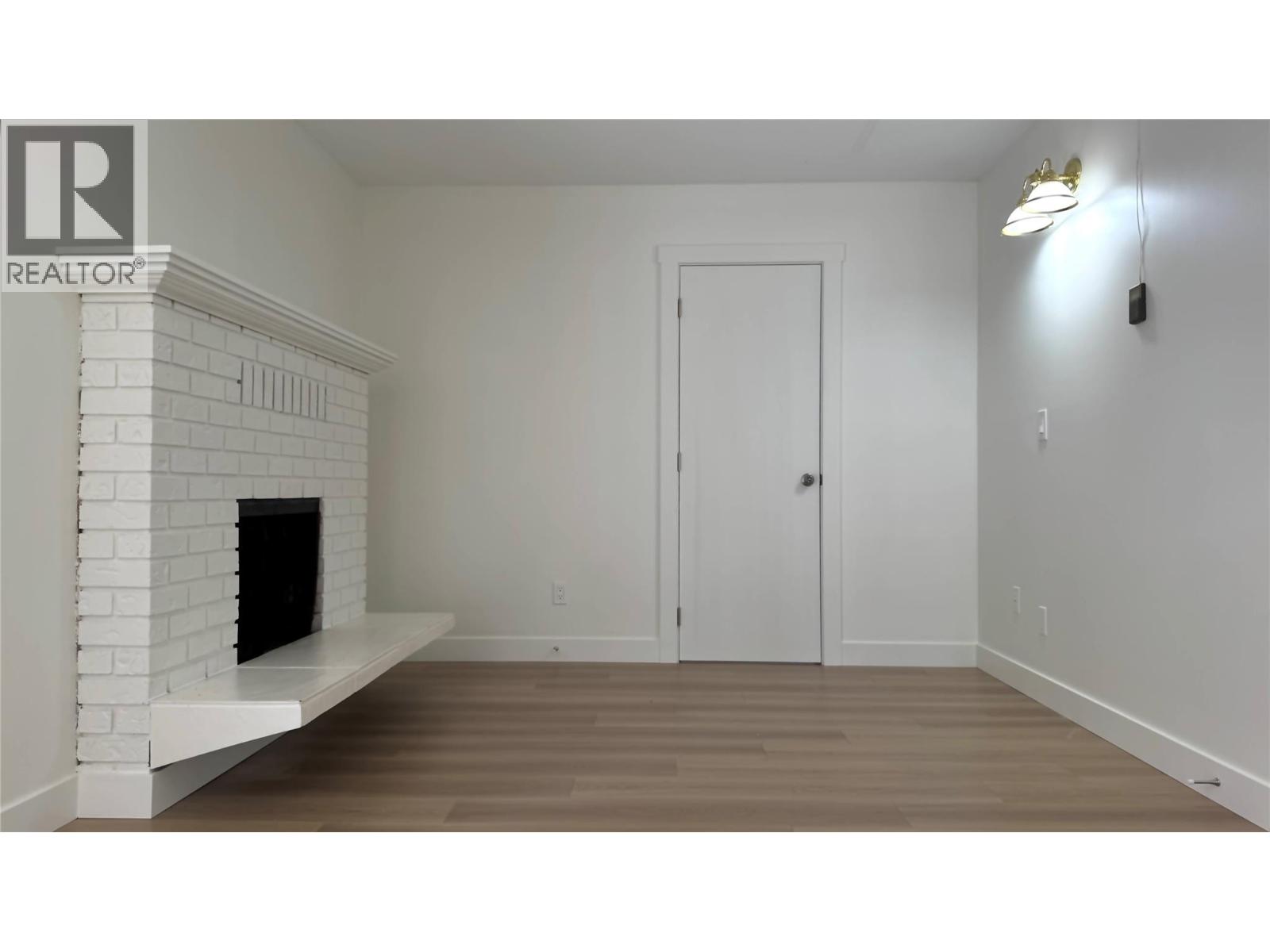 Photo 8 of 731 Cumberland Avenue, Kamloops BC