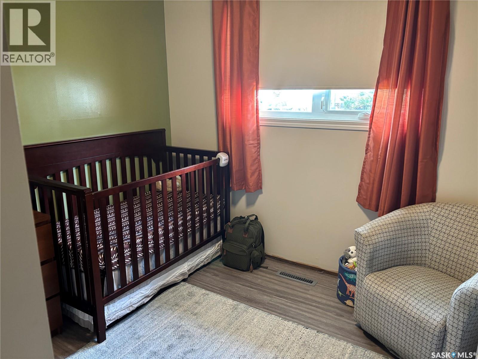 Photo 9 of 601 2nd Avenue Se, Swift Current SK