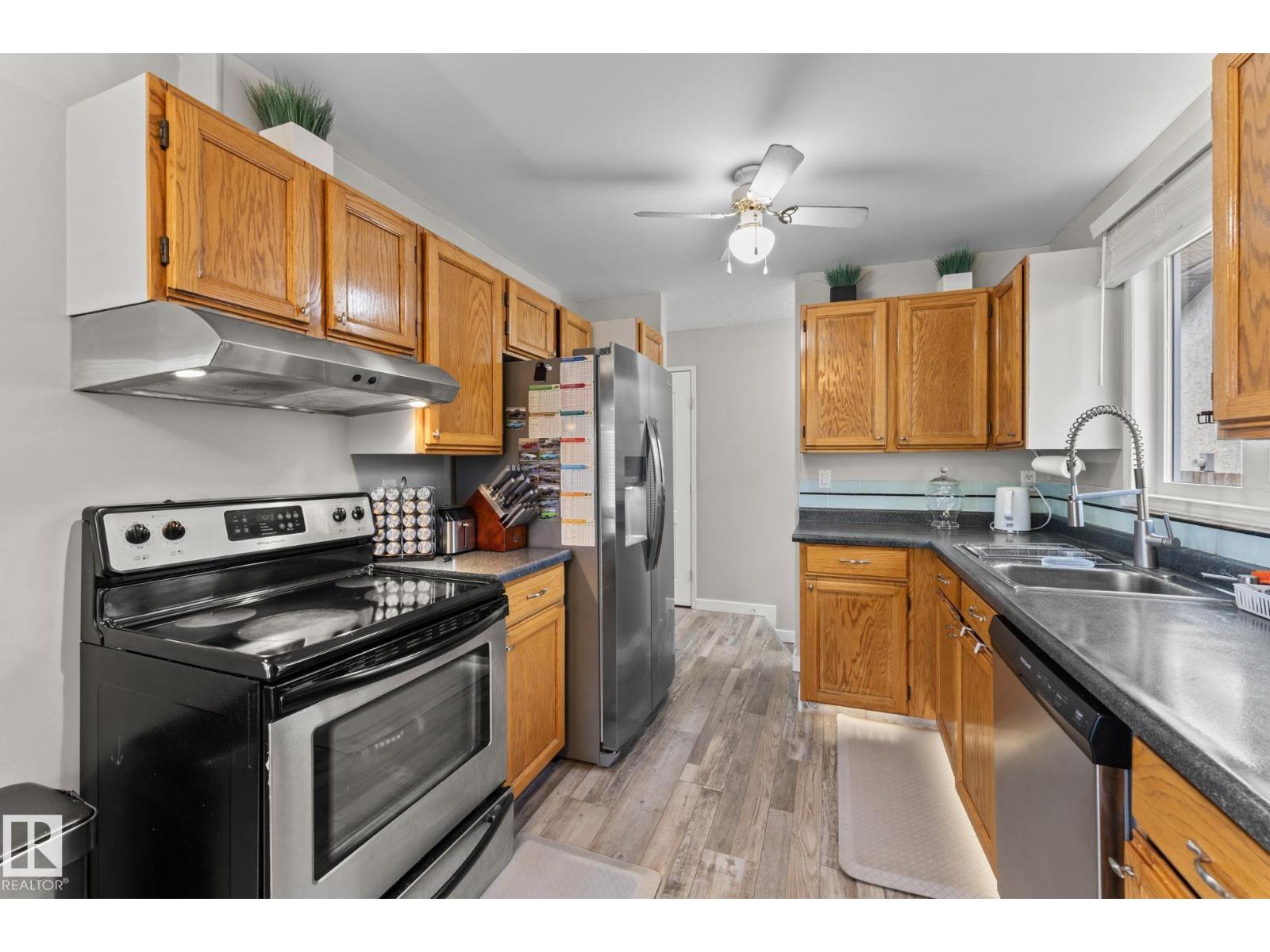 Photo 1 of 9316 177 Av Nw, Edmonton AB