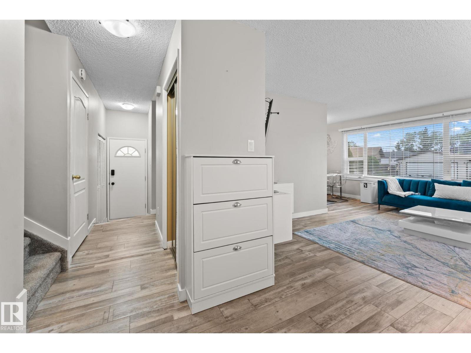 Photo 18 of 9316 177 Av Nw, Edmonton AB