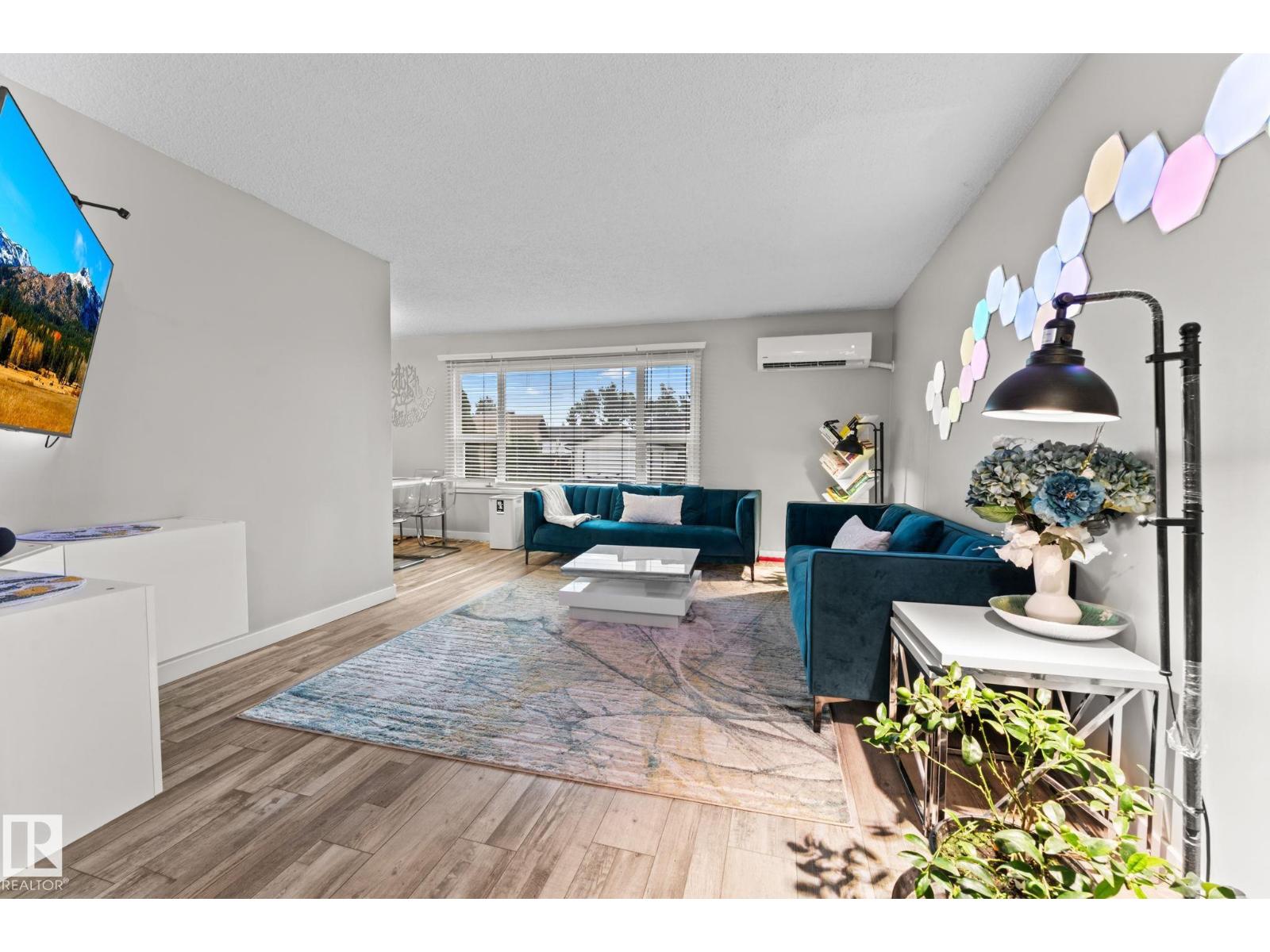 Photo 22 of 9316 177 Av Nw, Edmonton AB