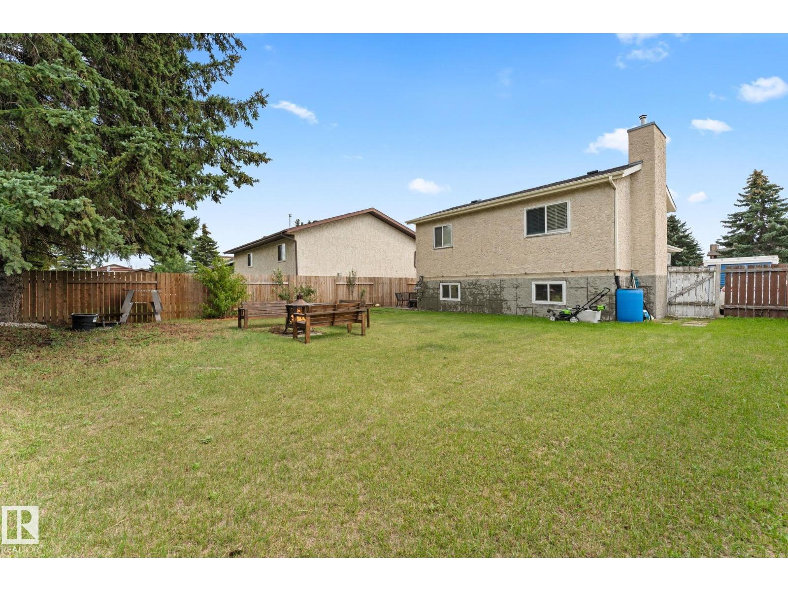 Photo 27 of 9316 177 Av Nw, Edmonton AB