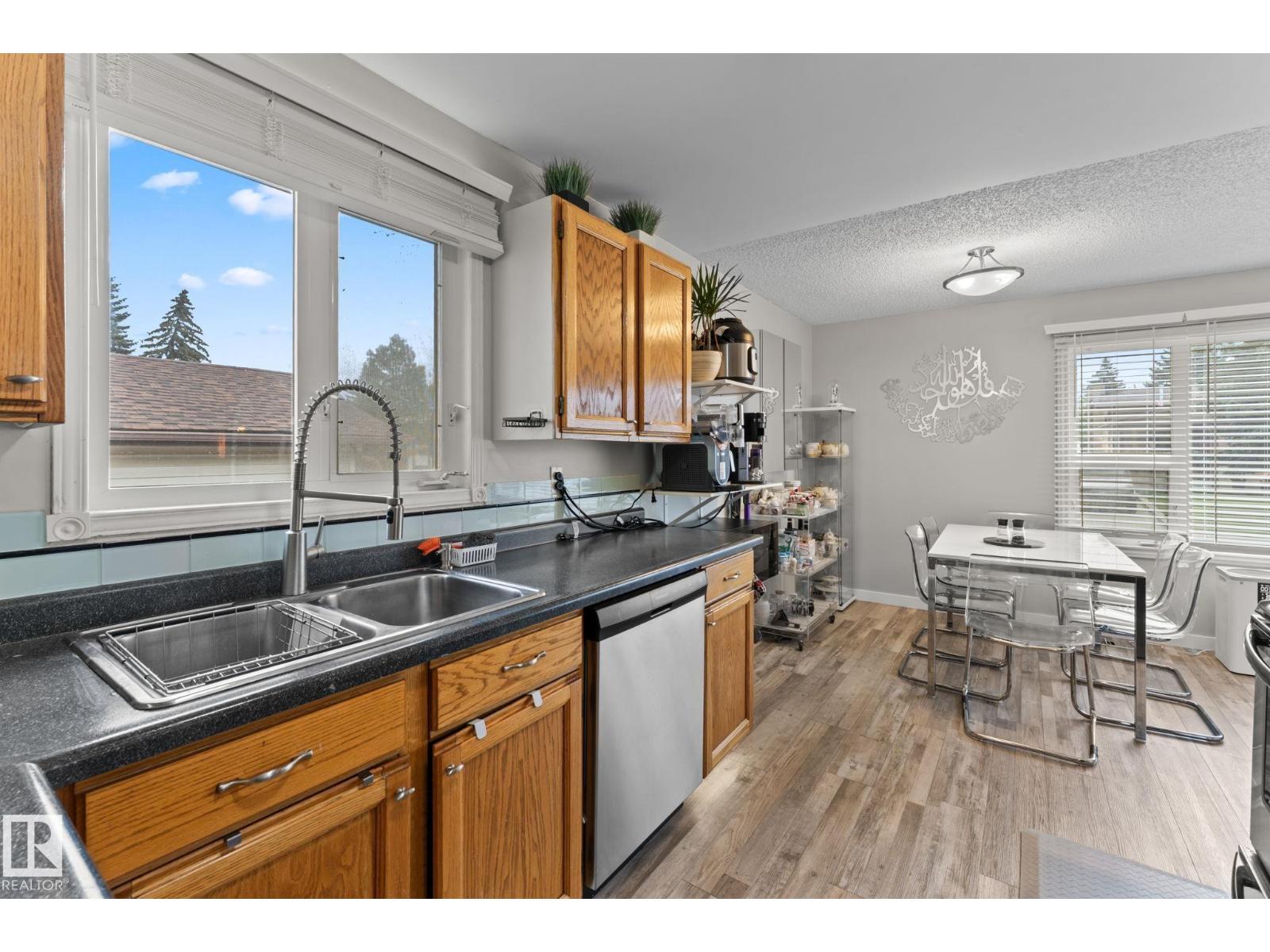 Photo 26 of 9316 177 Av Nw, Edmonton AB