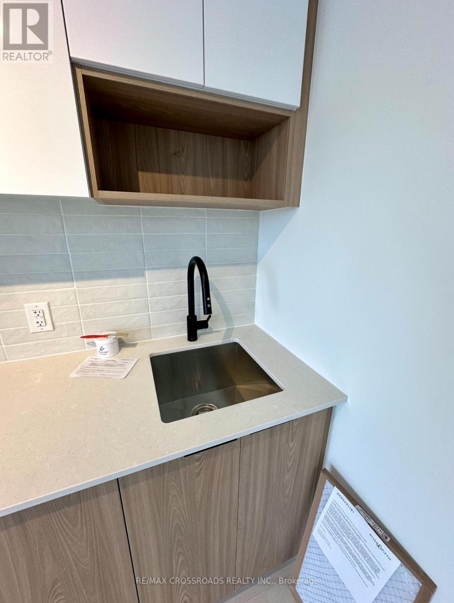 Photo 2 of 603 5 Defries Street, Toronto ON