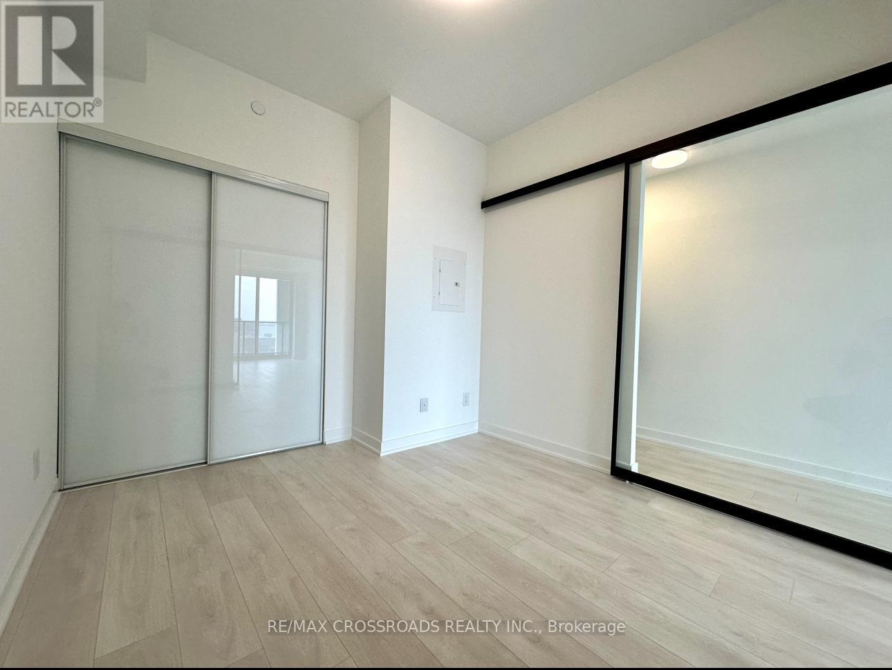 Photo 14 of 603 5 Defries Street, Toronto ON
