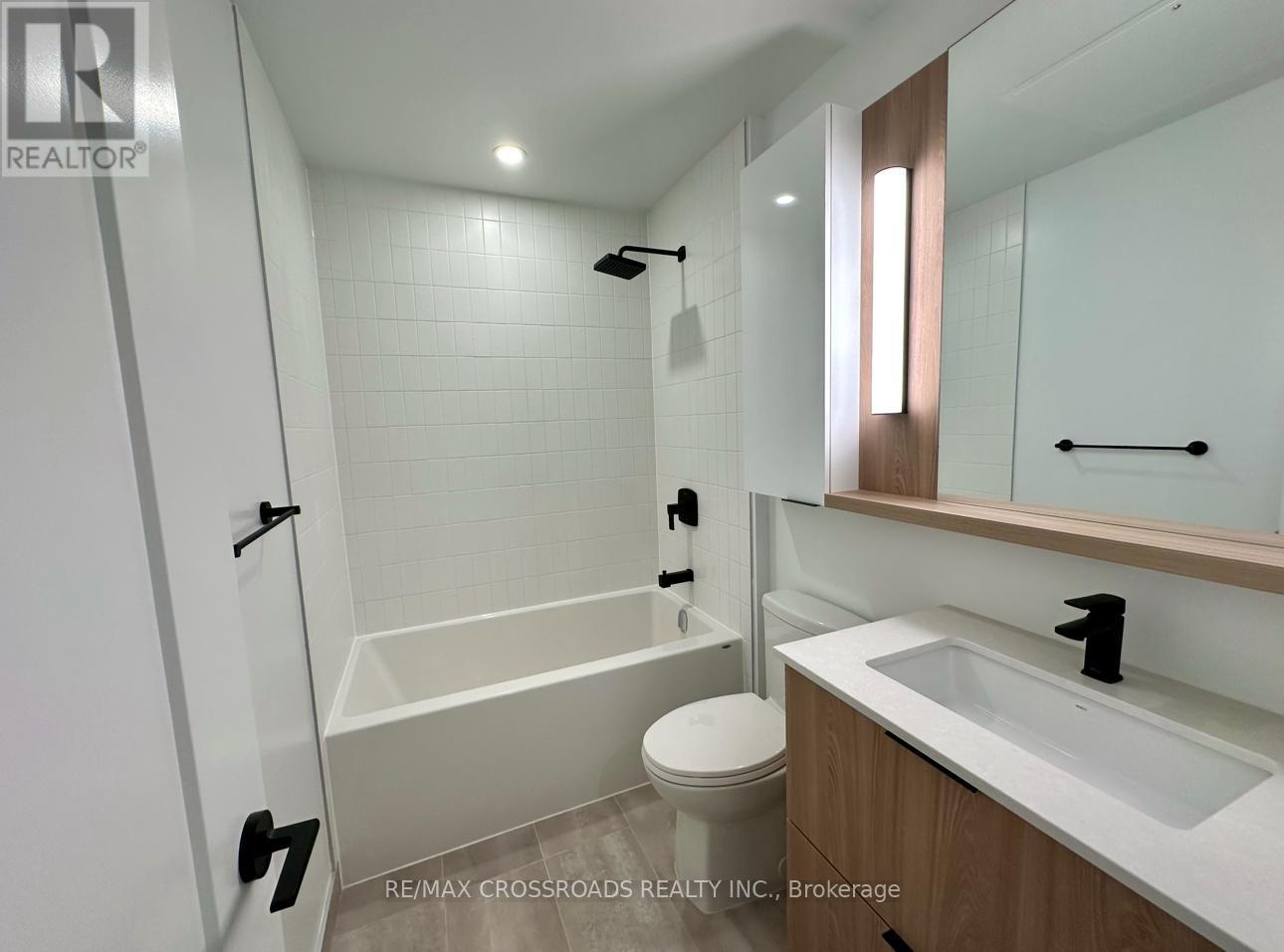 Photo 15 of 603 5 Defries Street, Toronto ON