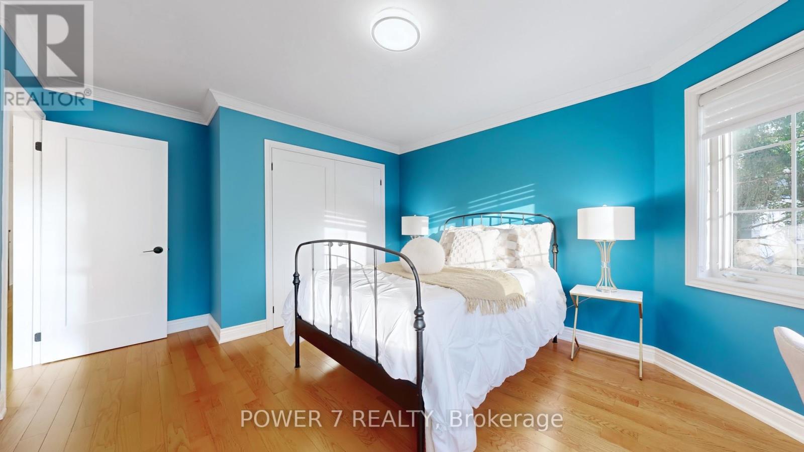 Photo 34 of 1098 Secretariate Road, Newmarket ON