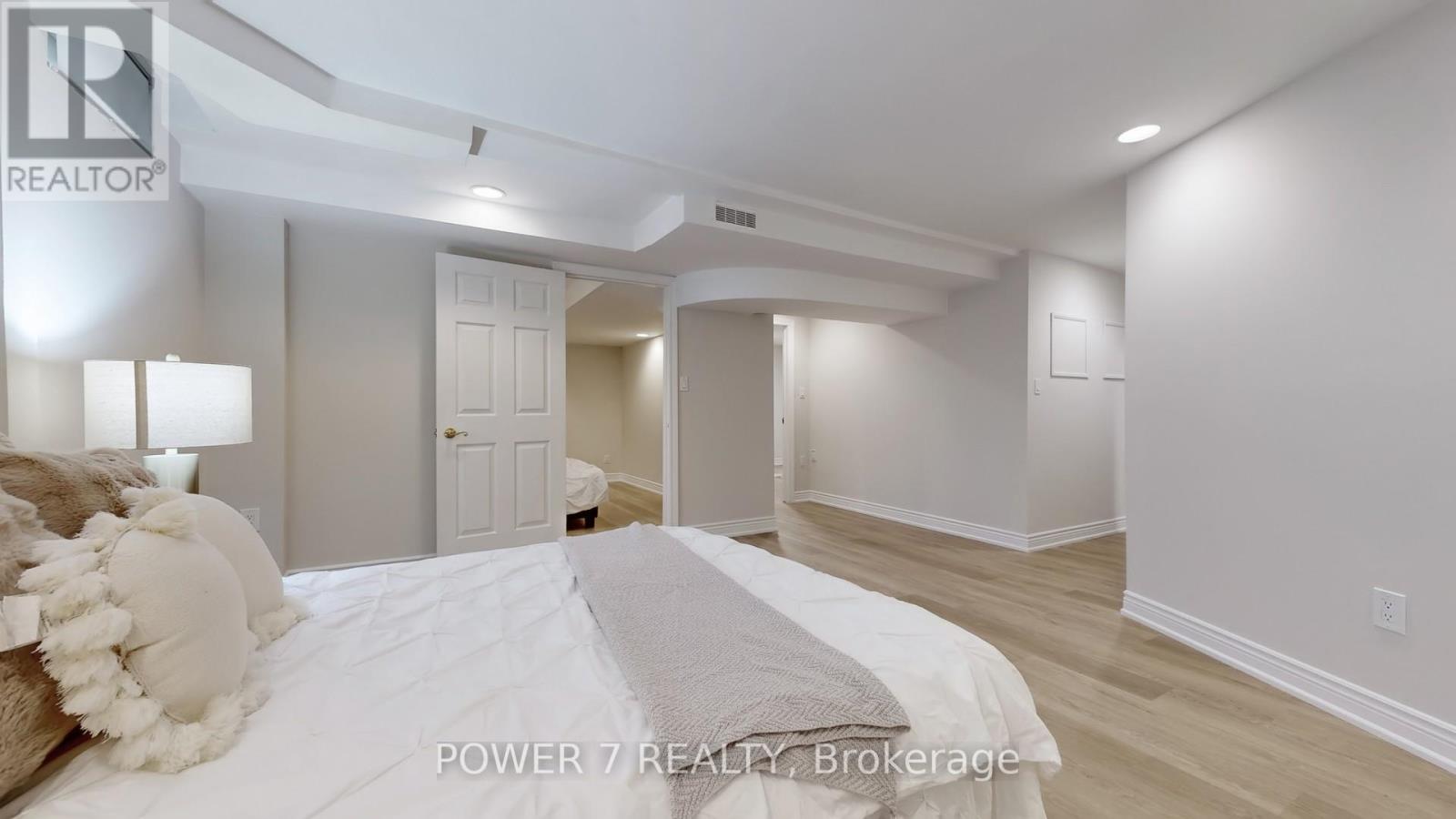 Photo 26 of 1098 Secretariate Road, Newmarket ON