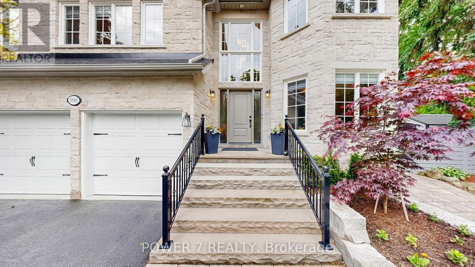 Photo 29 of 1098 Secretariate Road, Newmarket ON