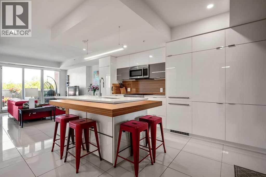 306, 1020 9 Avenue SE, Calgary, Alberta