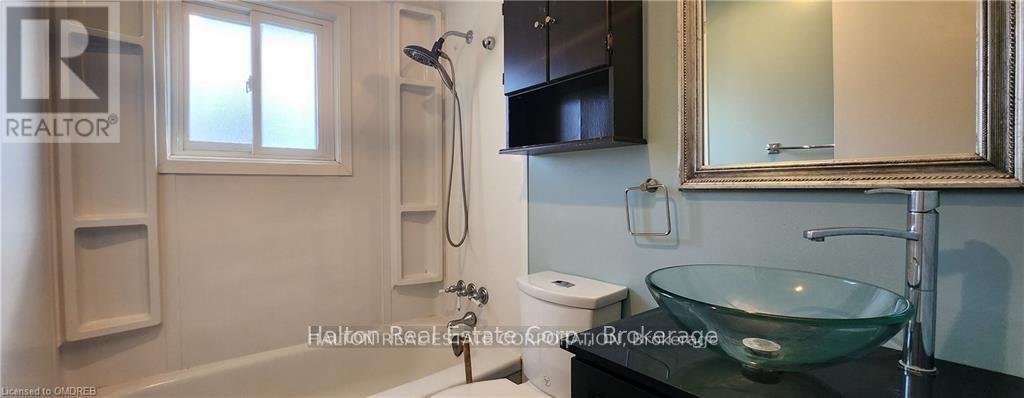 Photo 19 of 1109 Highland Street, Burlington ON