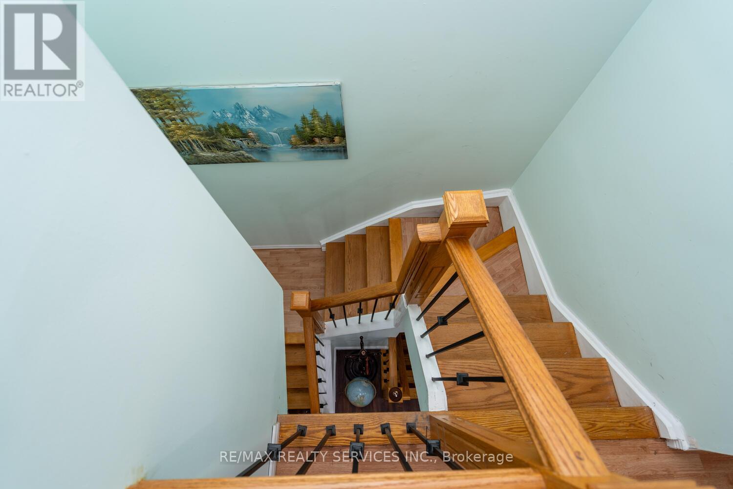 Photo 39 of 58 2825 Gananoque Drive, Mississauga ON