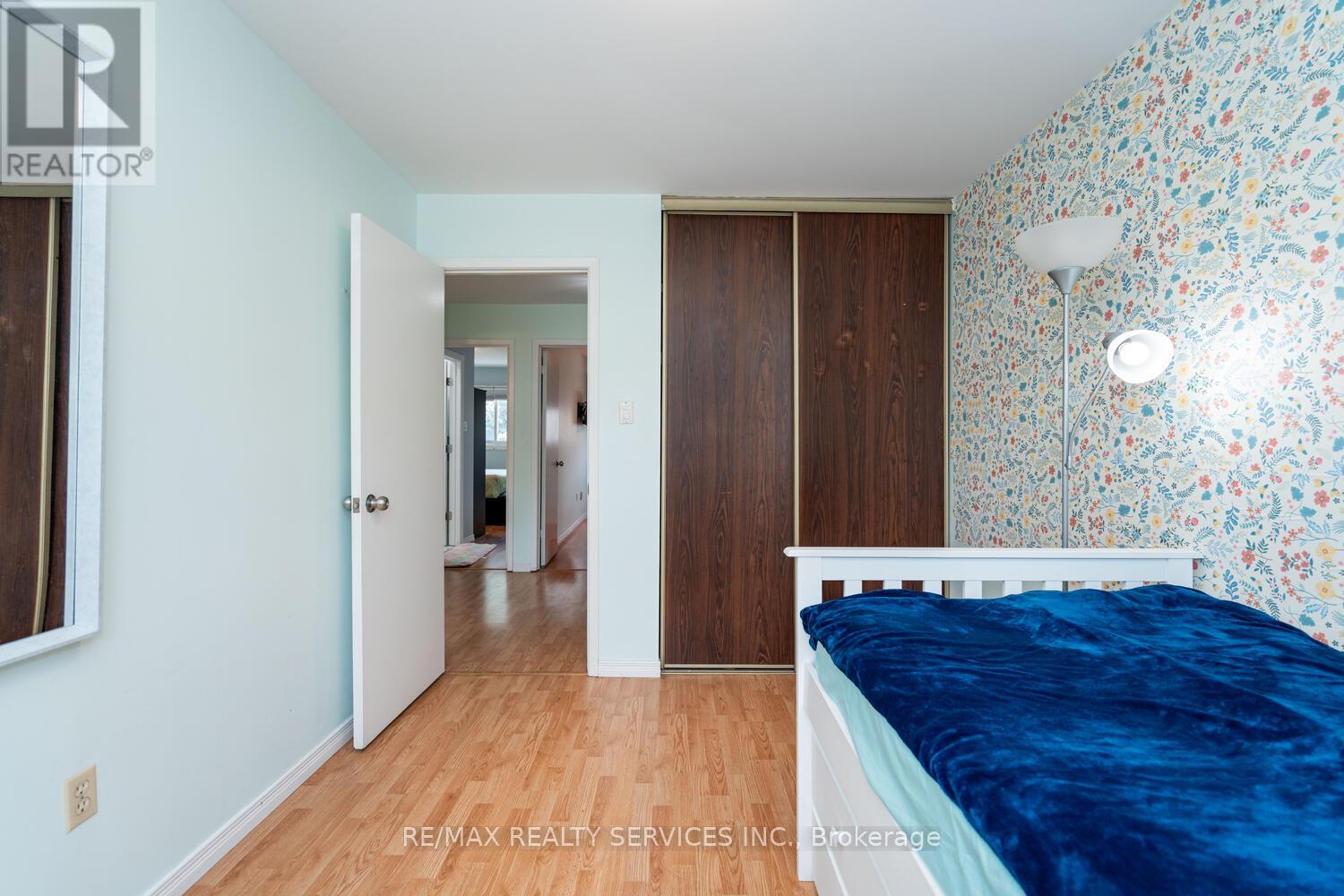 Photo 17 of 58 2825 Gananoque Drive, Mississauga ON