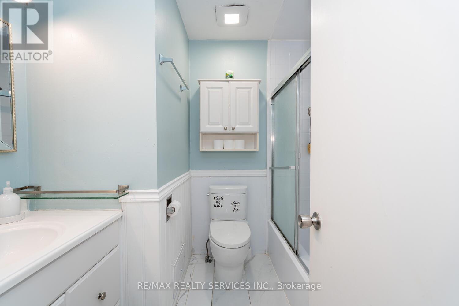 Photo 9 of 58 2825 Gananoque Drive, Mississauga ON
