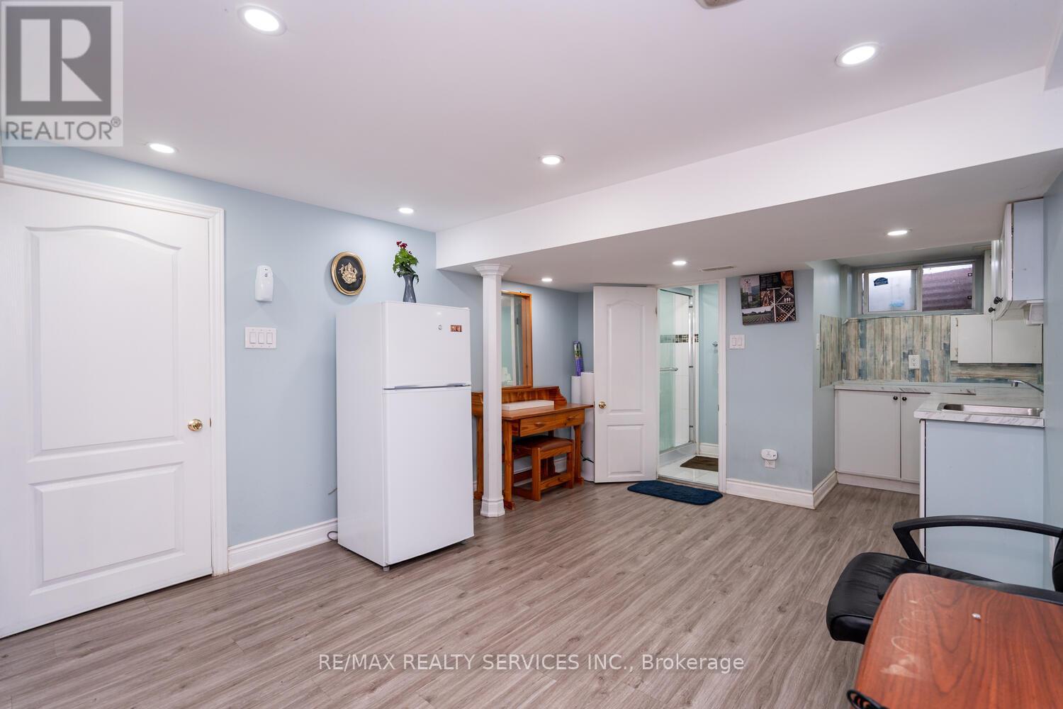 Photo 14 of 58 2825 Gananoque Drive, Mississauga ON