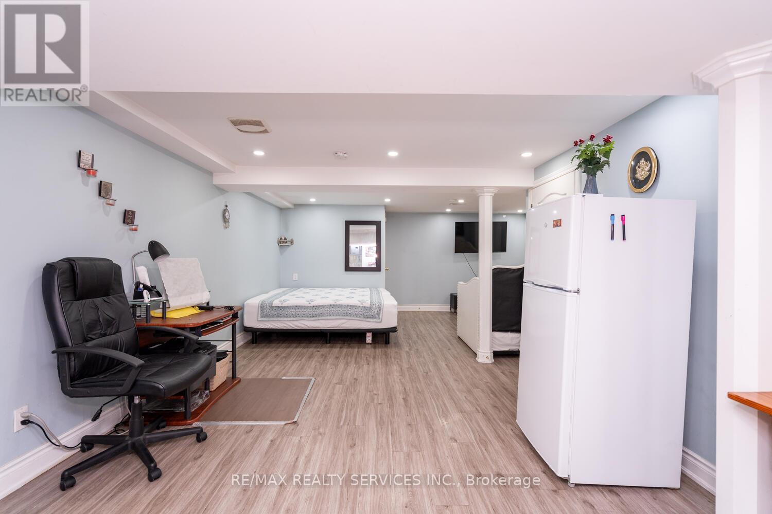 Photo 44 of 58 2825 Gananoque Drive, Mississauga ON