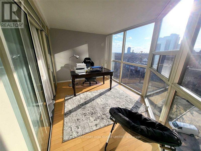Photo 11 of 714 701 King Street W, Toronto ON