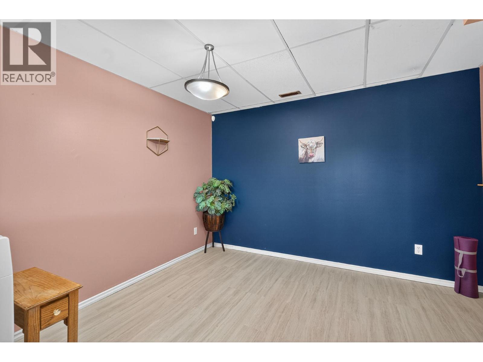 4105 3rd Avenue, Peachland