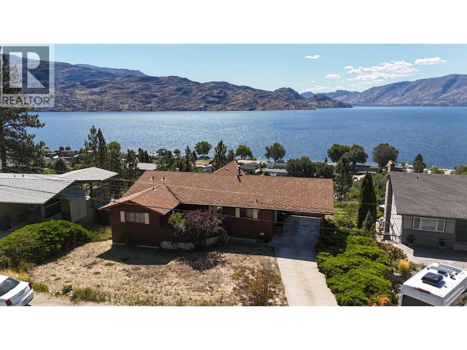4105 3rd Avenue, Peachland
