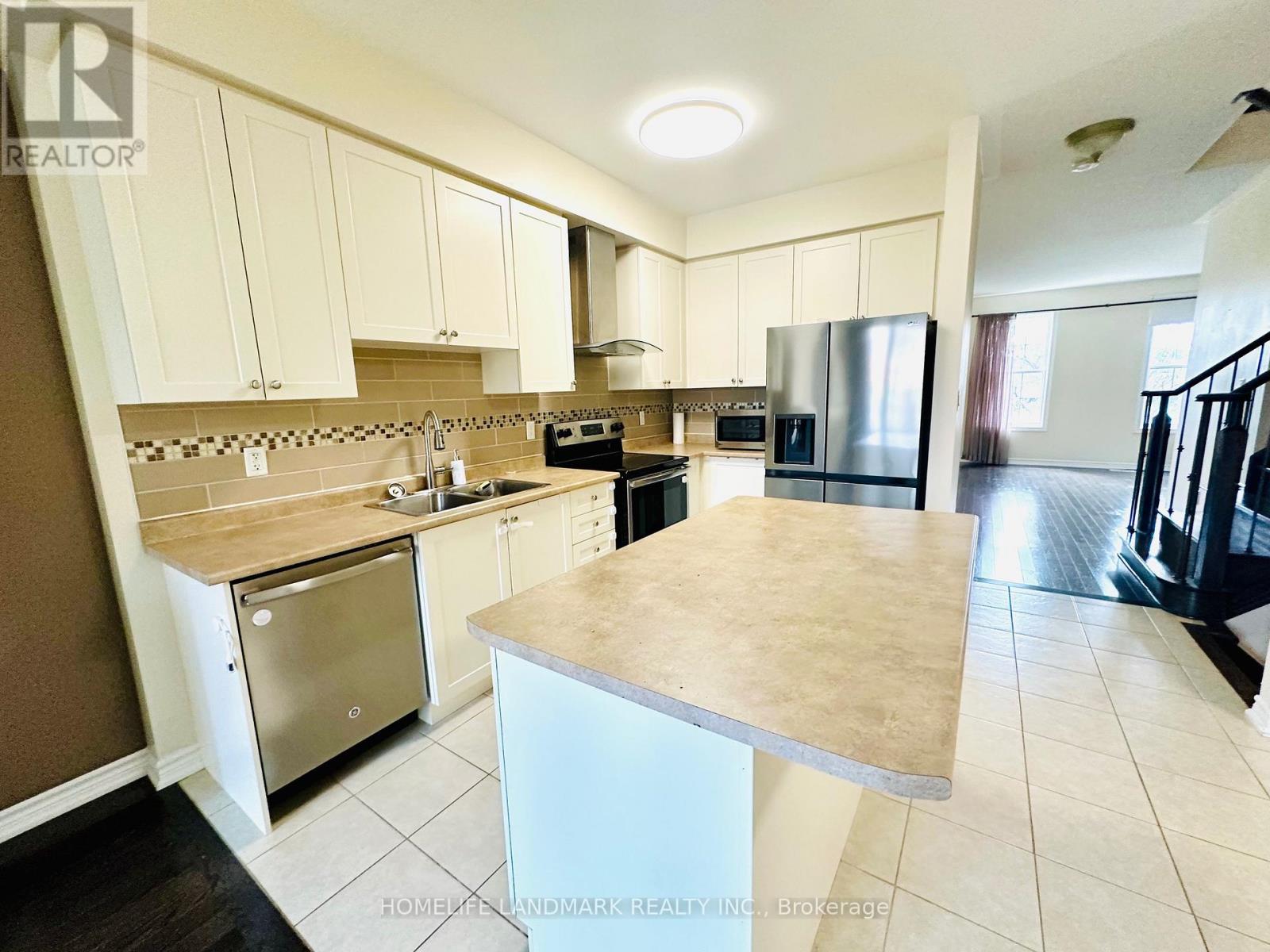Photo 1 of 10355 Woodbine Avenue, Markham ON