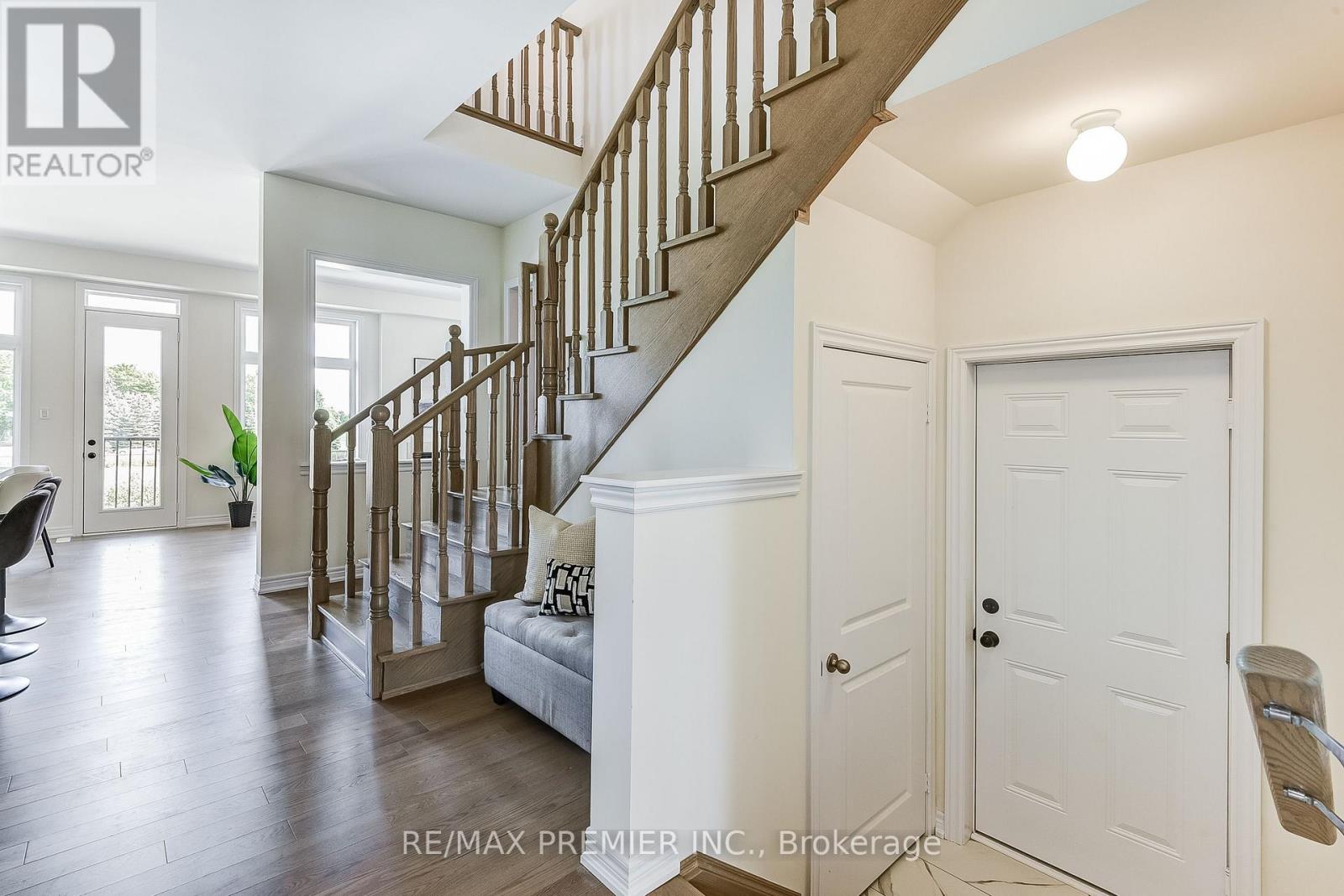 Photo 10 of 358 Boundary Boulevard, Whitchurchstouffville ON