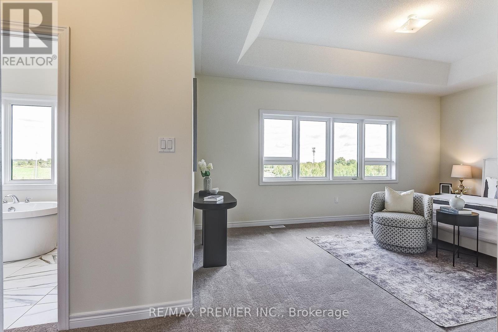 Photo 35 of 358 Boundary Boulevard, Whitchurchstouffville ON