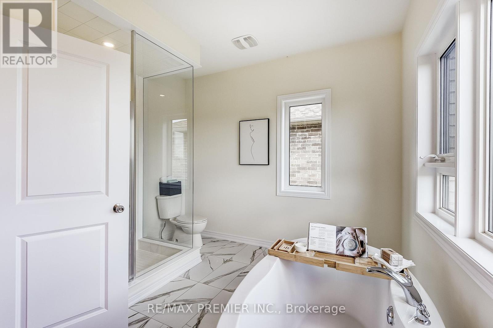 Photo 41 of 358 Boundary Boulevard, Whitchurchstouffville ON