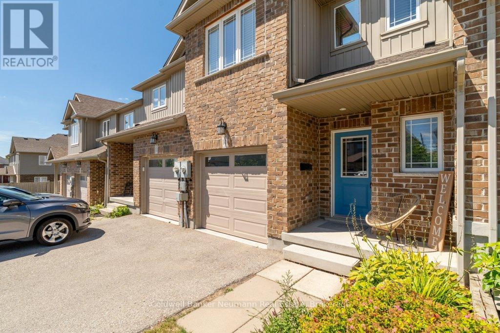 Photo 4 of 14 Jeffrey Drive, Guelph ON