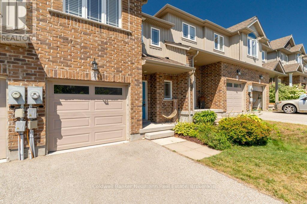 Photo 3 of 14 Jeffrey Drive, Guelph ON