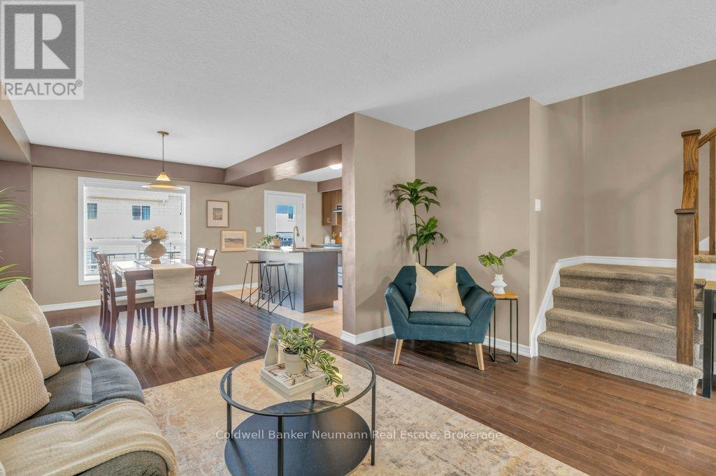 Photo 11 of 14 Jeffrey Drive, Guelph ON