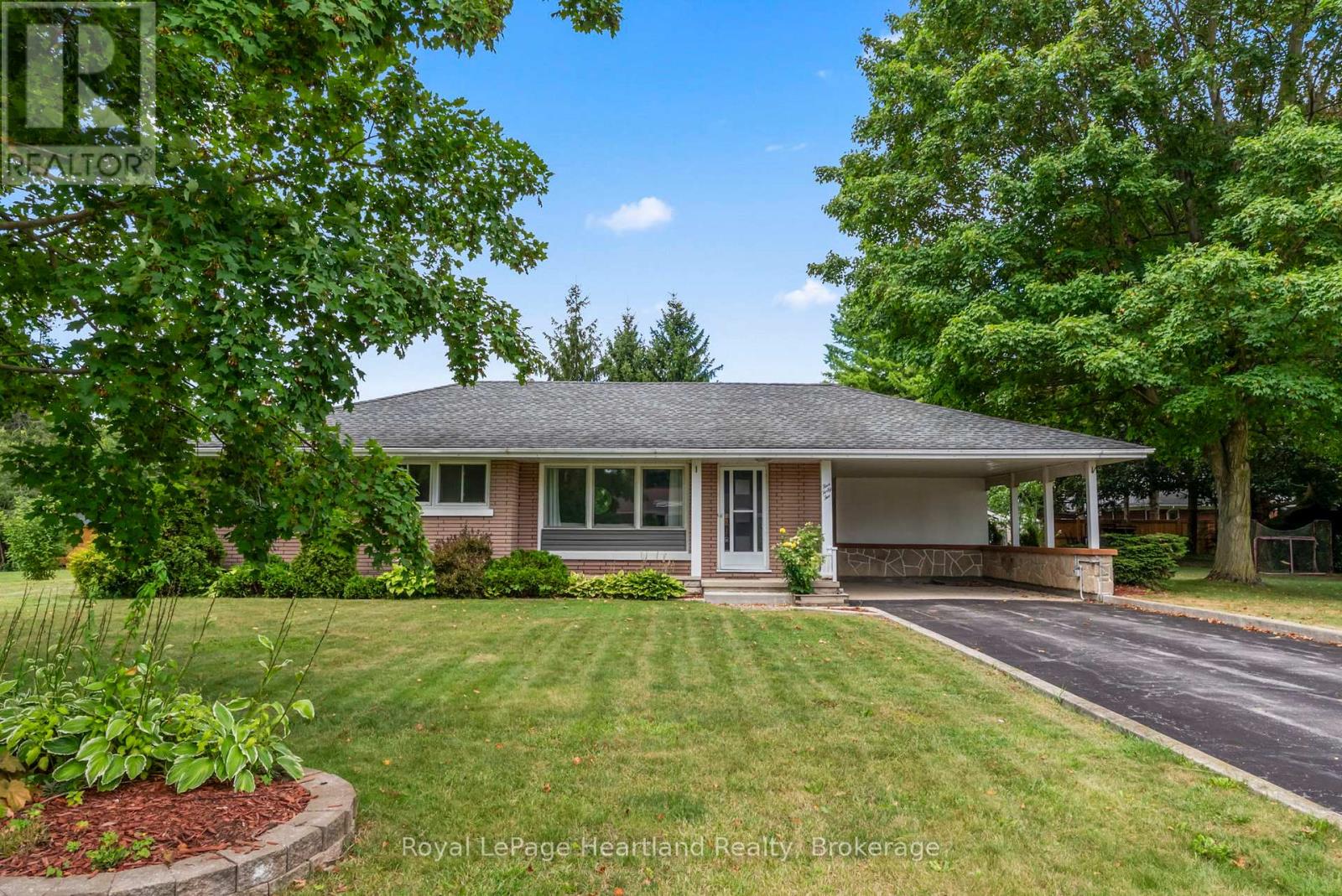 Photo 1 of 542 Angus Street, North Huron ON