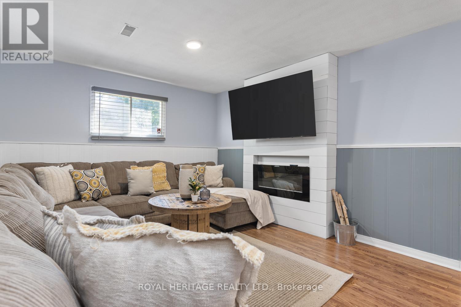 Photo 25 of 101 Hart Boulevard, Clarington ON