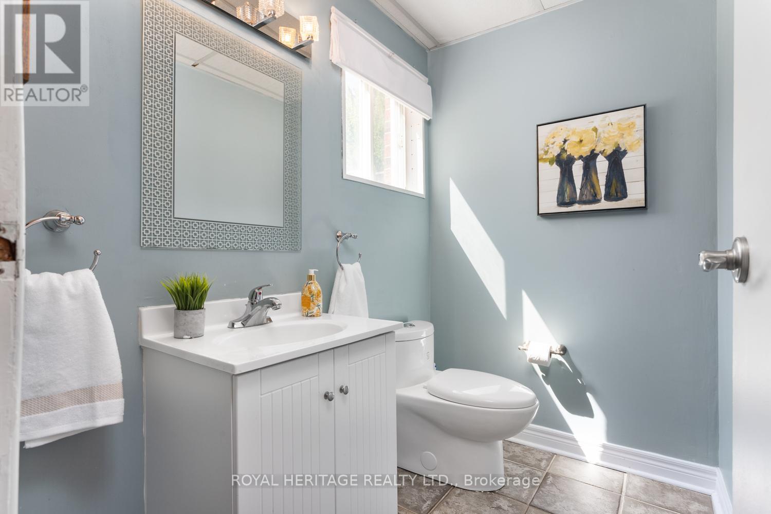 Photo 27 of 101 Hart Boulevard, Clarington ON