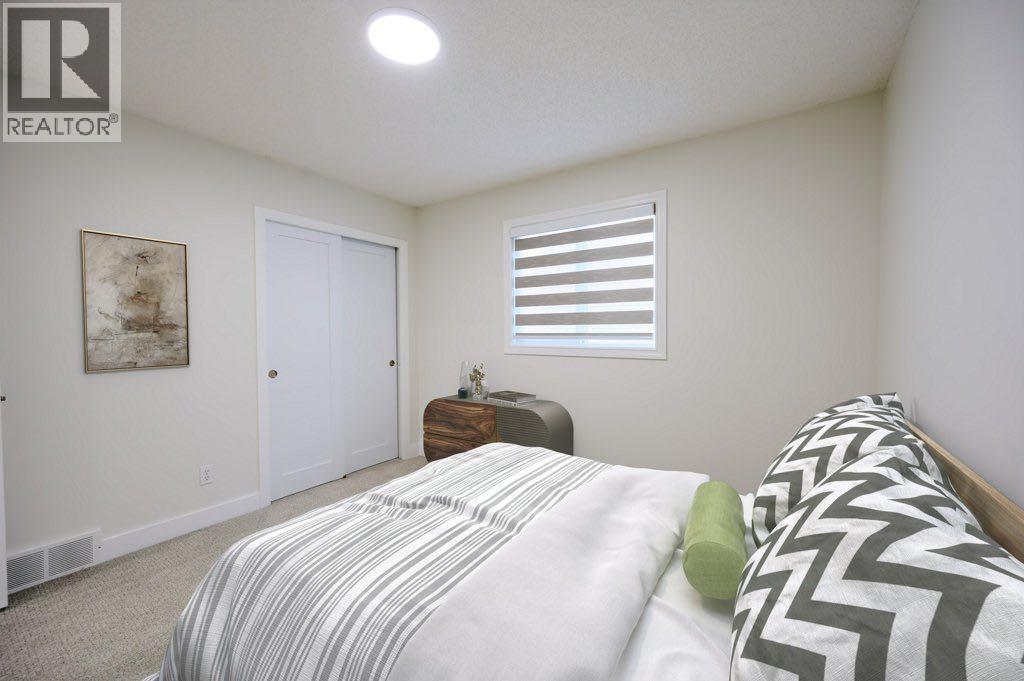 Single Family House for Sale in  Royal Oak Manor NW Royal Oak Calgary 