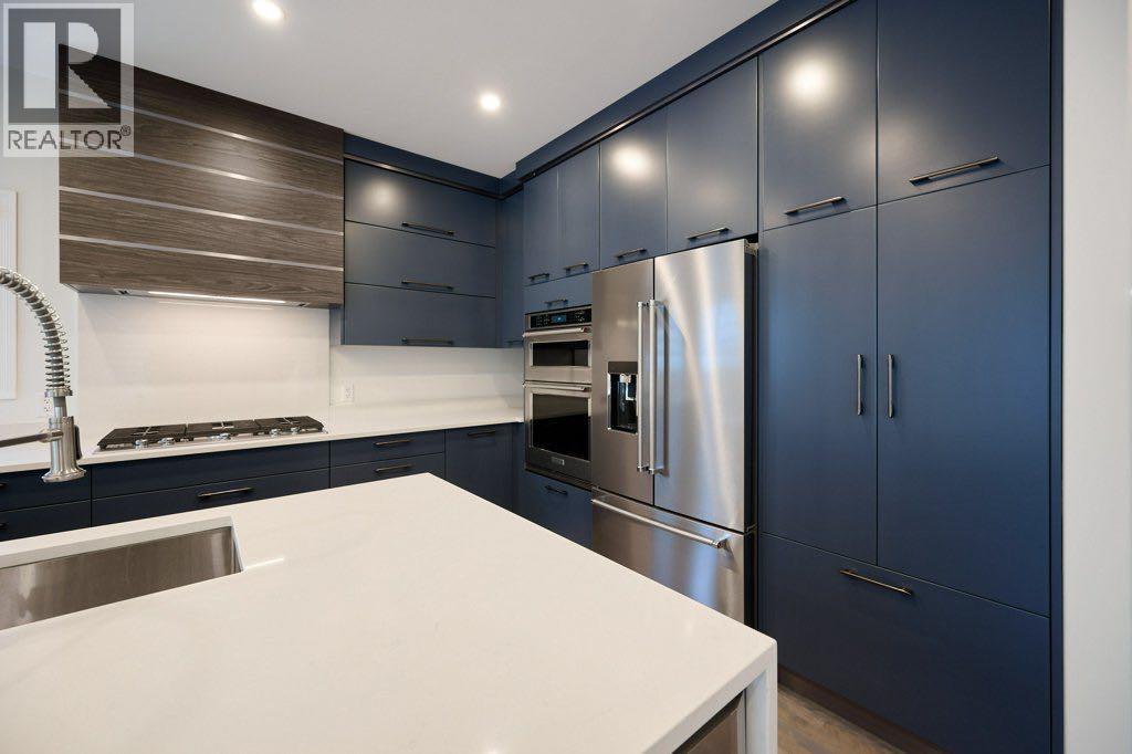 Single Family House for Sale in  Royal Oak Manor NW Royal Oak Calgary 