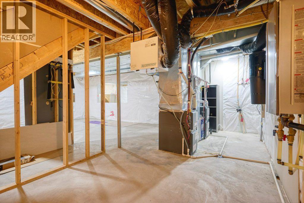 Single Family House for Sale in  Royal Oak Manor NW Royal Oak Calgary 