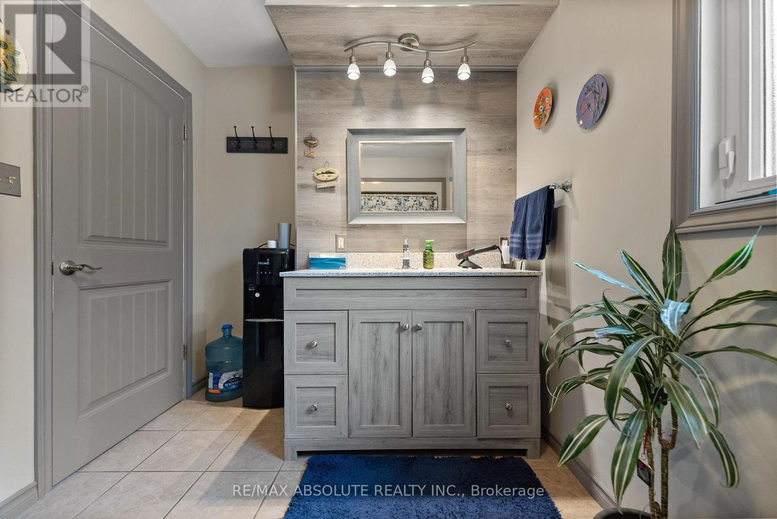Photo 11 of 4666 Matawatchan Road, Greater Madawaska ON