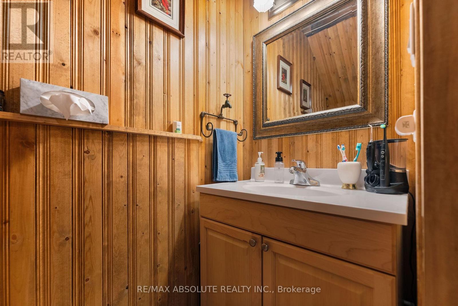Photo 14 of 4666 Matawatchan Road, Greater Madawaska ON