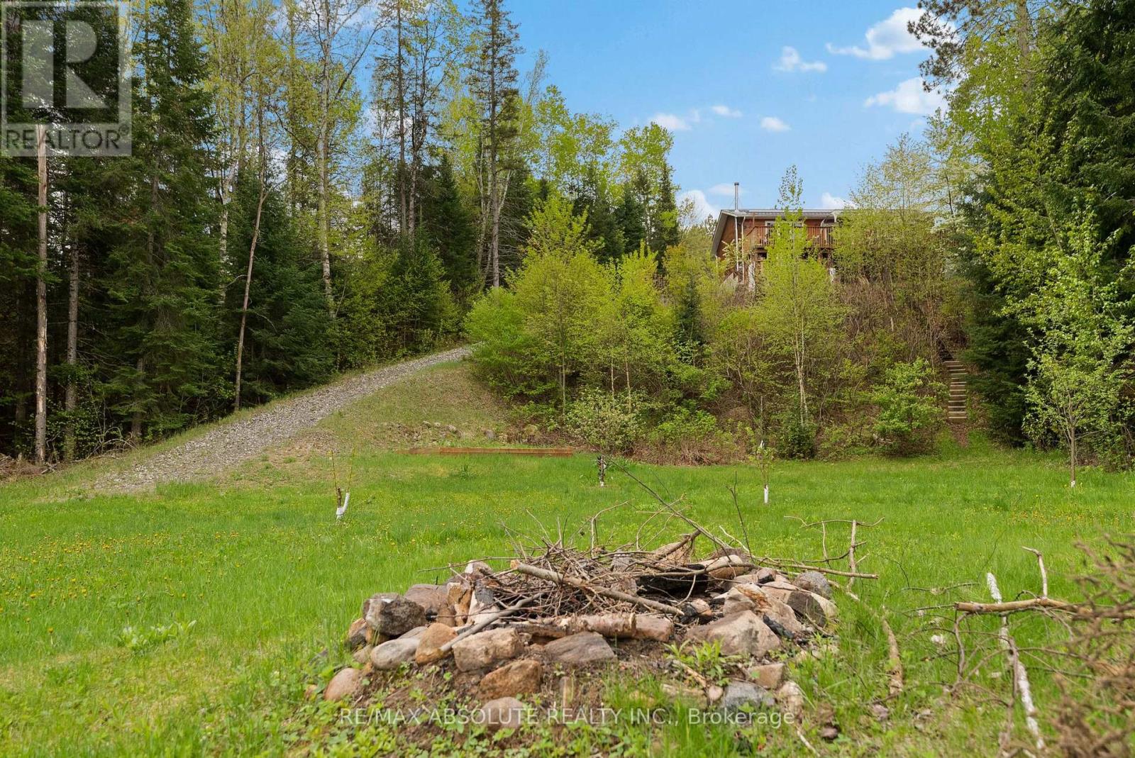 Photo 24 of 4666 Matawatchan Road, Greater Madawaska ON
