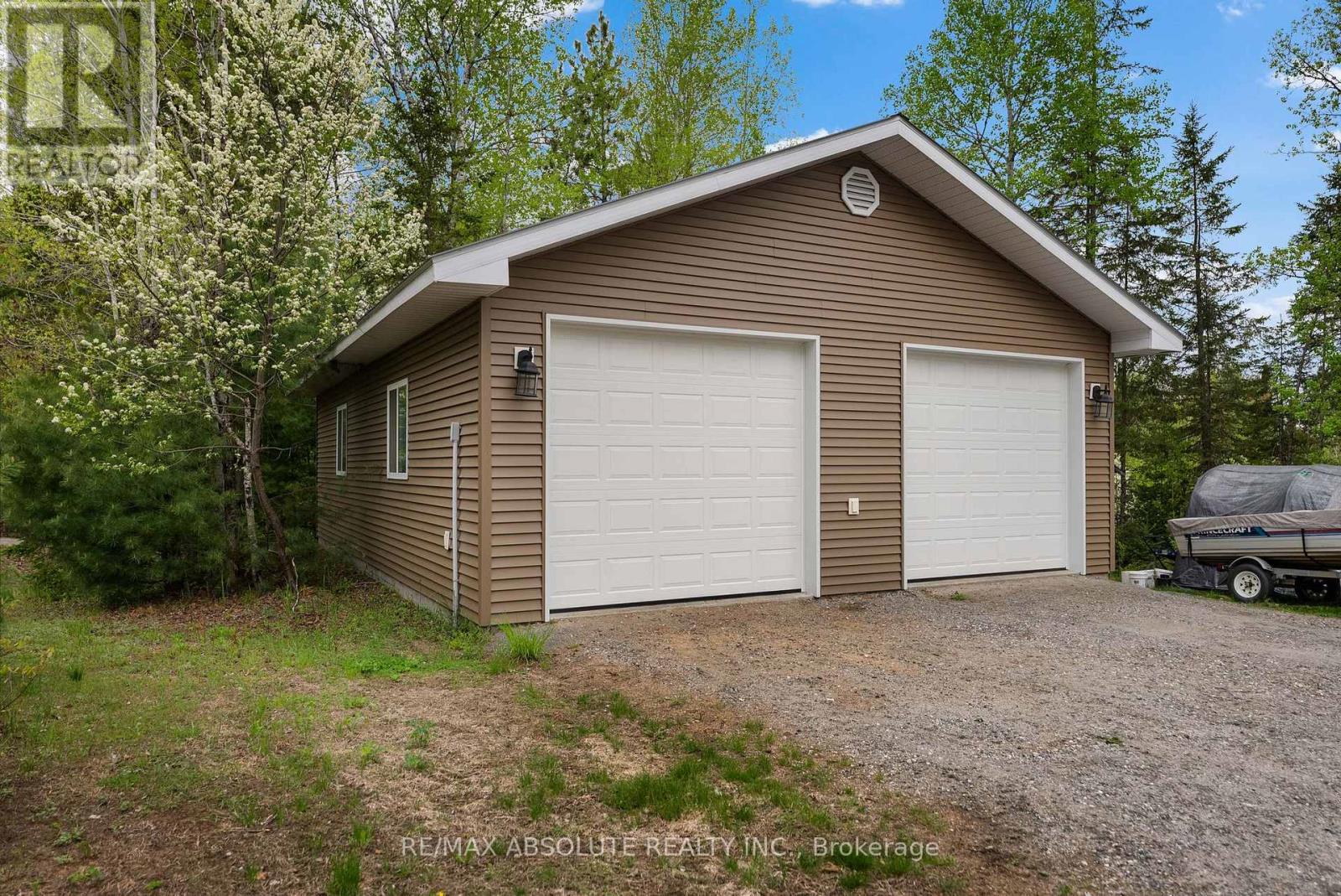 Photo 30 of 4666 Matawatchan Road, Greater Madawaska ON