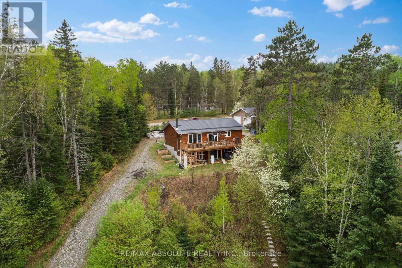 Photo 37 of 4666 Matawatchan Road, Greater Madawaska ON