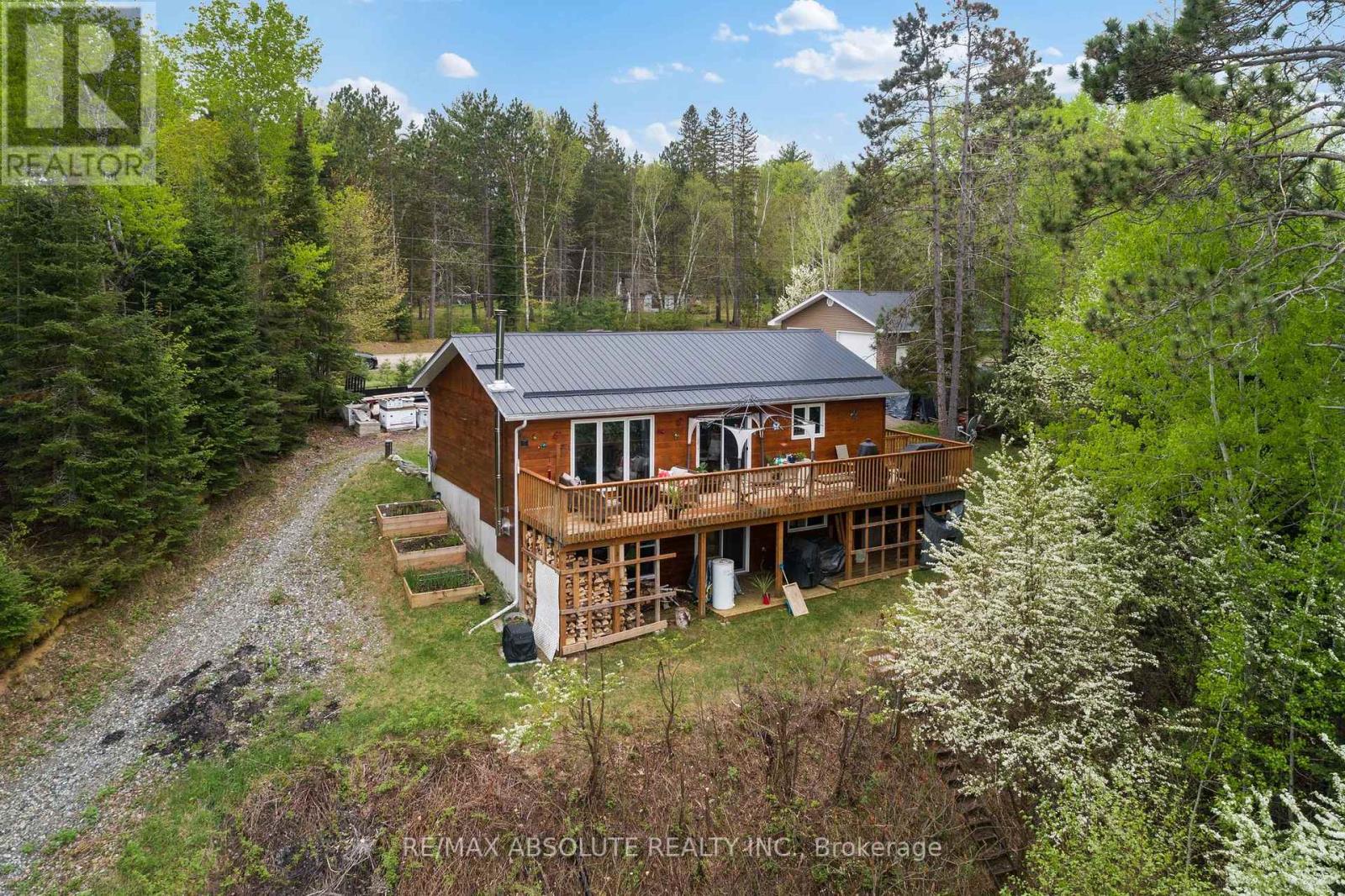 Photo 38 of 4666 Matawatchan Road, Greater Madawaska ON